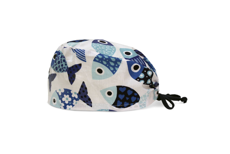 czepek medyczny #32C czepek medyczny #32C w niebieskie ryby na białym tle